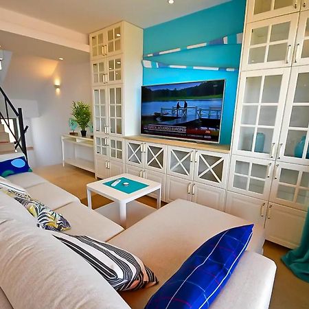 Panorama Blue Apartment กาเลตาเดฟุสเต ภายนอก รูปภาพ