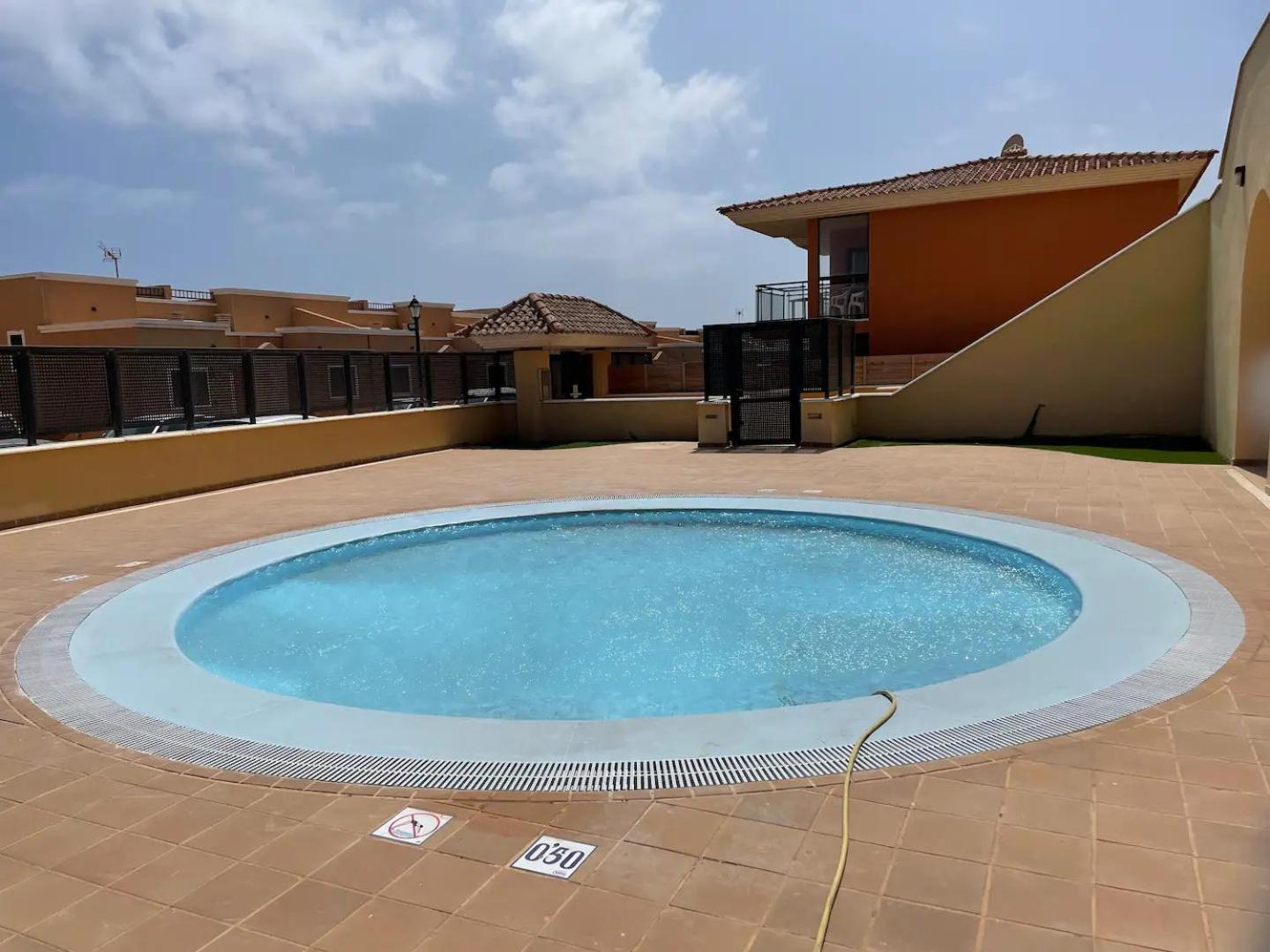 Panorama Blue Apartment กาเลตาเดฟุสเต ภายนอก รูปภาพ